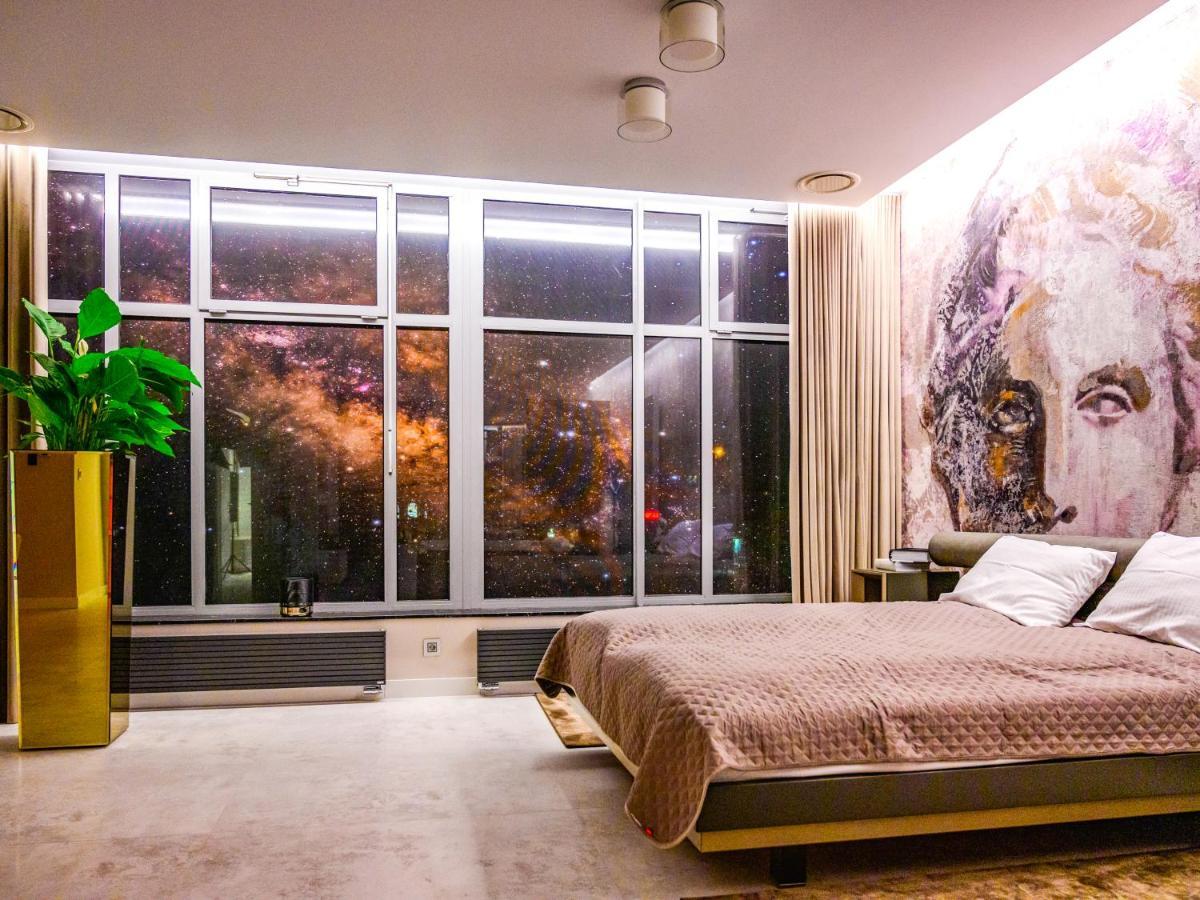 Pietryna Apartments Luxury - Sauna , Jacuzzi , Bezposrednio Przy Ul Piotrkowskiej Lodz  Luaran gambar