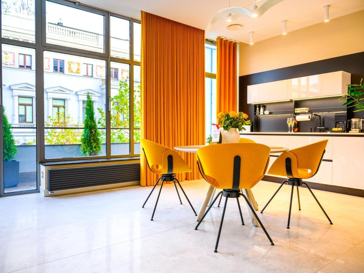 Pietryna Apartments Luxury - Sauna , Jacuzzi , Bezposrednio Przy Ul Piotrkowskiej Lodz  Luaran gambar