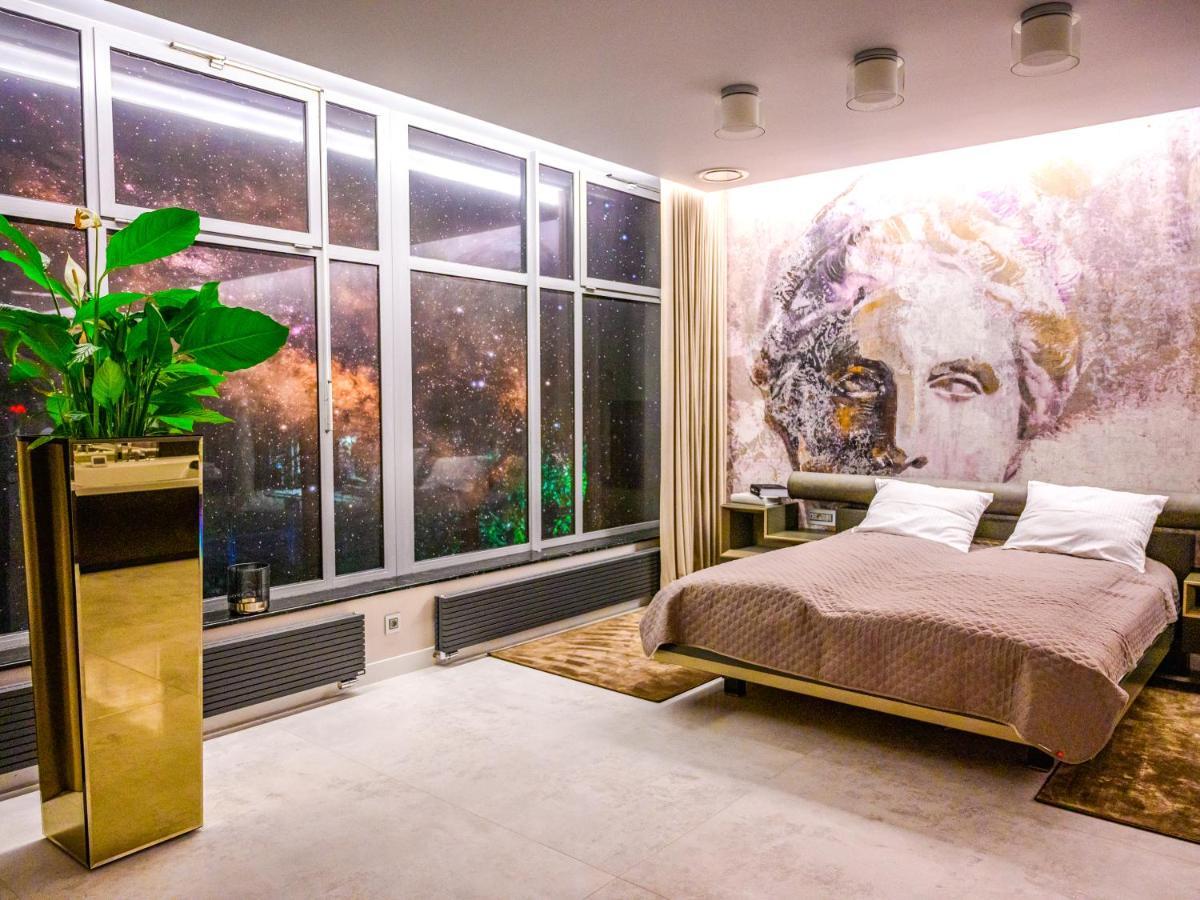 Pietryna Apartments Luxury - Sauna , Jacuzzi , Bezposrednio Przy Ul Piotrkowskiej Lodz  Luaran gambar