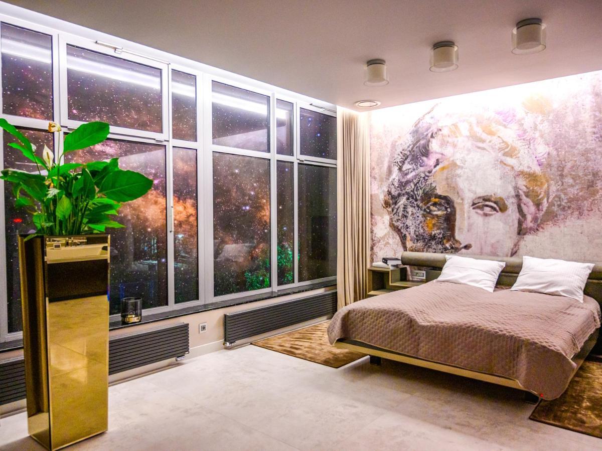 Pietryna Apartments Luxury - Sauna , Jacuzzi , Bezposrednio Przy Ul Piotrkowskiej Lodz  Luaran gambar