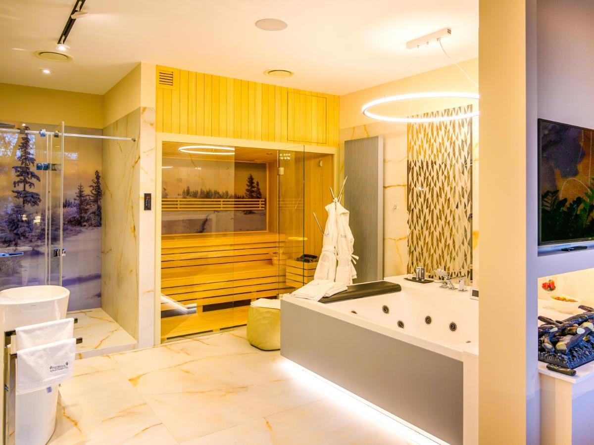 Pietryna Apartments Luxury - Sauna , Jacuzzi , Bezposrednio Przy Ul Piotrkowskiej Lodz  Luaran gambar