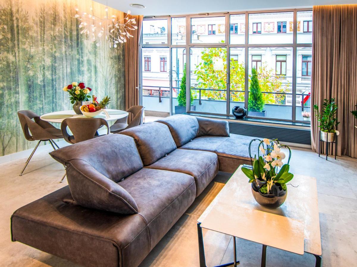 Pietryna Apartments Luxury - Sauna , Jacuzzi , Bezposrednio Przy Ul Piotrkowskiej Lodz  Luaran gambar